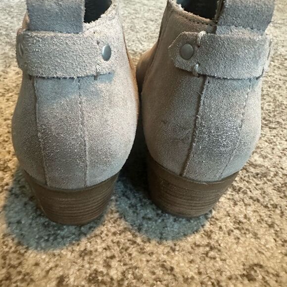 Marc Fisher Women’s Suede Ankle Booties 9.5 - Picture 4 of 8